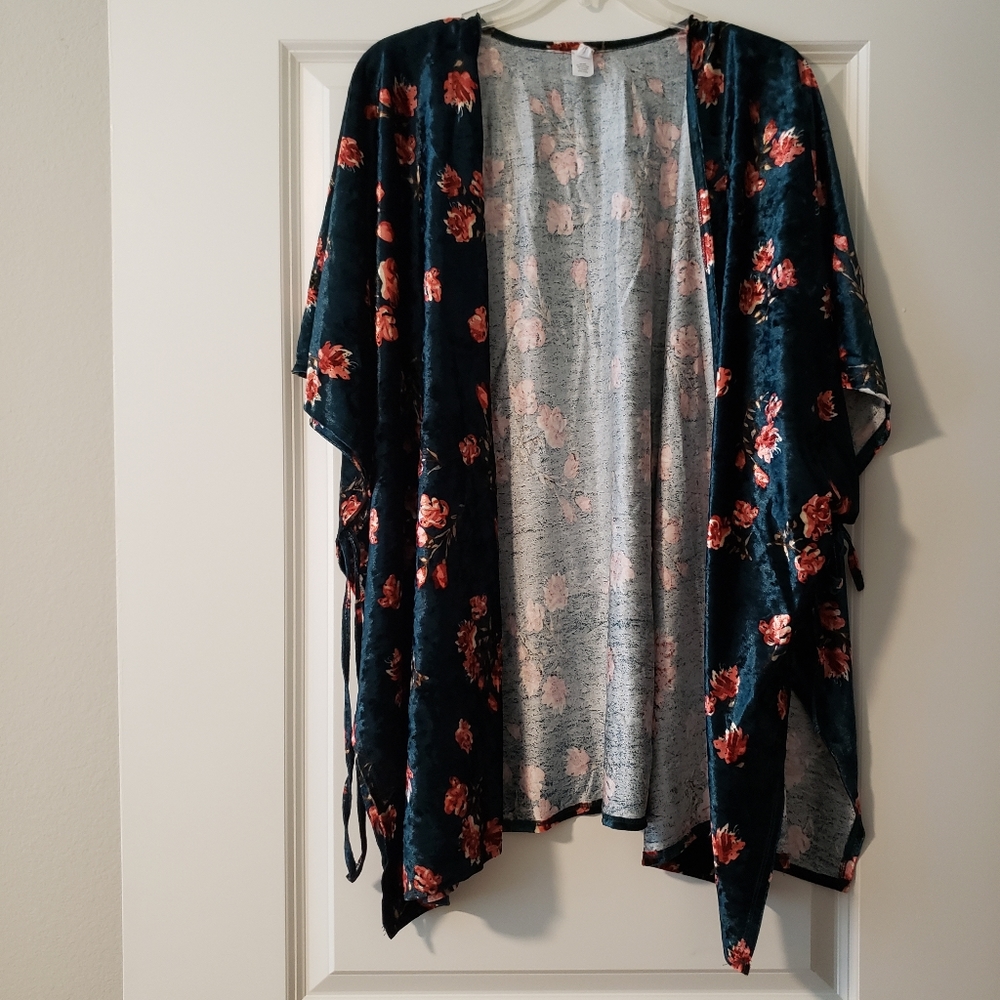 Size M throw